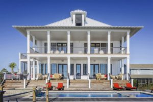 Villa bianca moderna con piscina adibita a casa vacanze soggetta a regime IVA detraibile